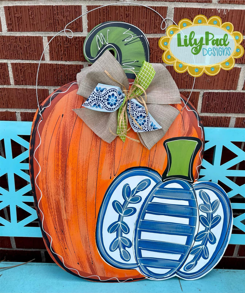 Double pumpkin/ OB&W - Door Hanger